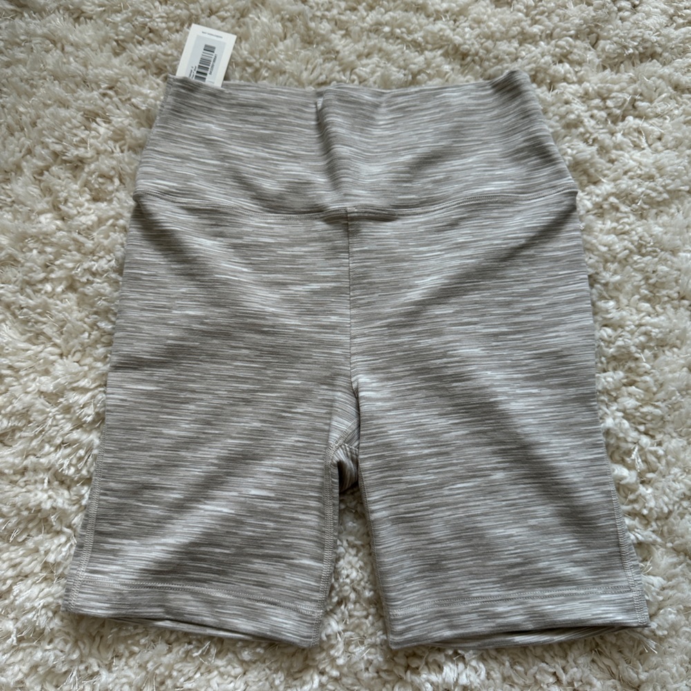 Outdoor Voices - Flow 7” Short - Oatmeal - Size Small